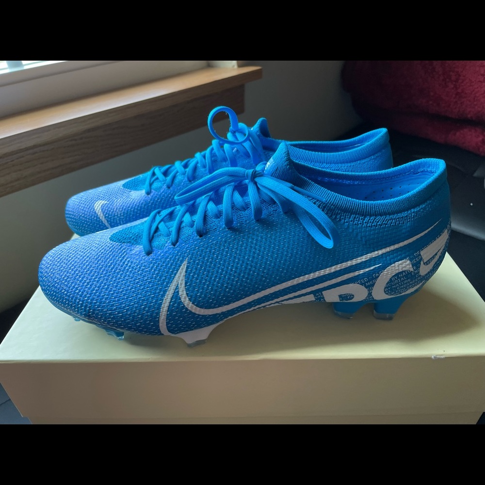 Nike Mercurial Vapor 13 Elite FG

Firm-Ground Soccer Cleat